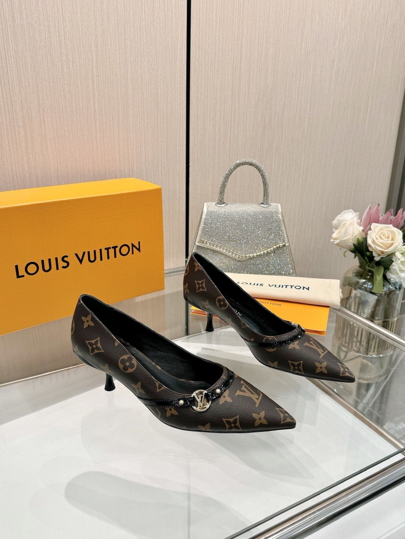 l0vis Vvtt0n heeled shoes
